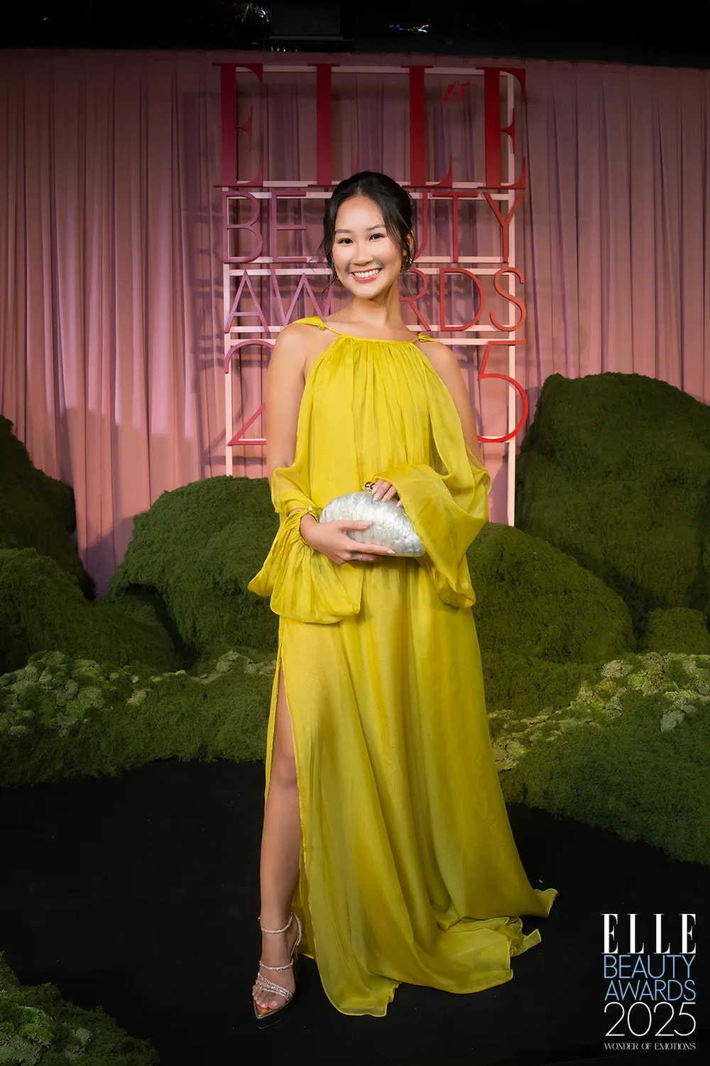 Sabrina tại thảm đỏ elle beauty awards 2025