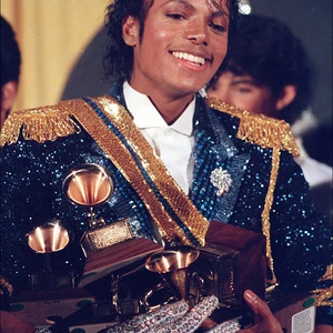 Michael Jackson nhận gỉai Grammy