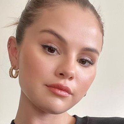 Chân dung Selena Gomez-nước gừng