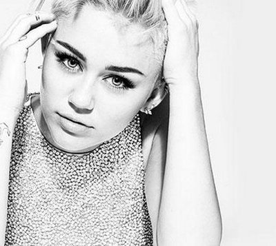 Miley Cyrus chỉ trích Disney Channel