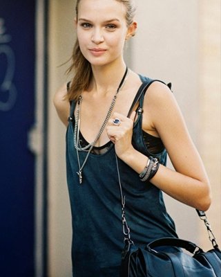 5 street style ấn tượng của siêu mẫu Josephine Skriver