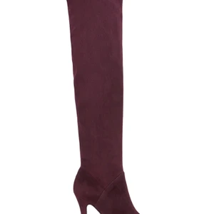 street style mau do ruou giay bot karen millen