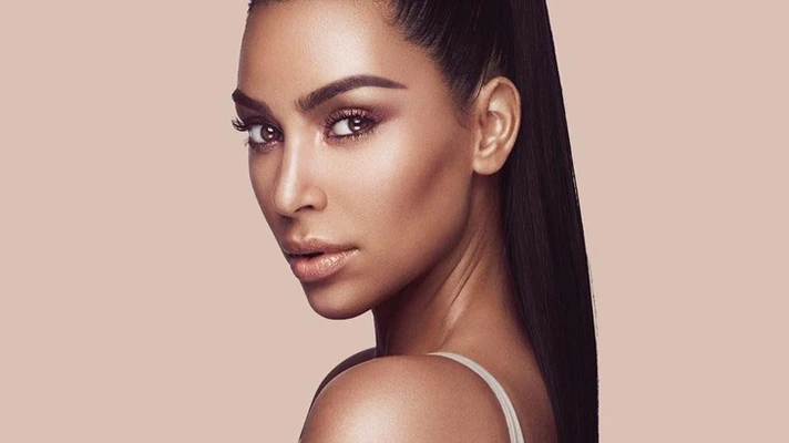 kim kardashian ra mat kem contour