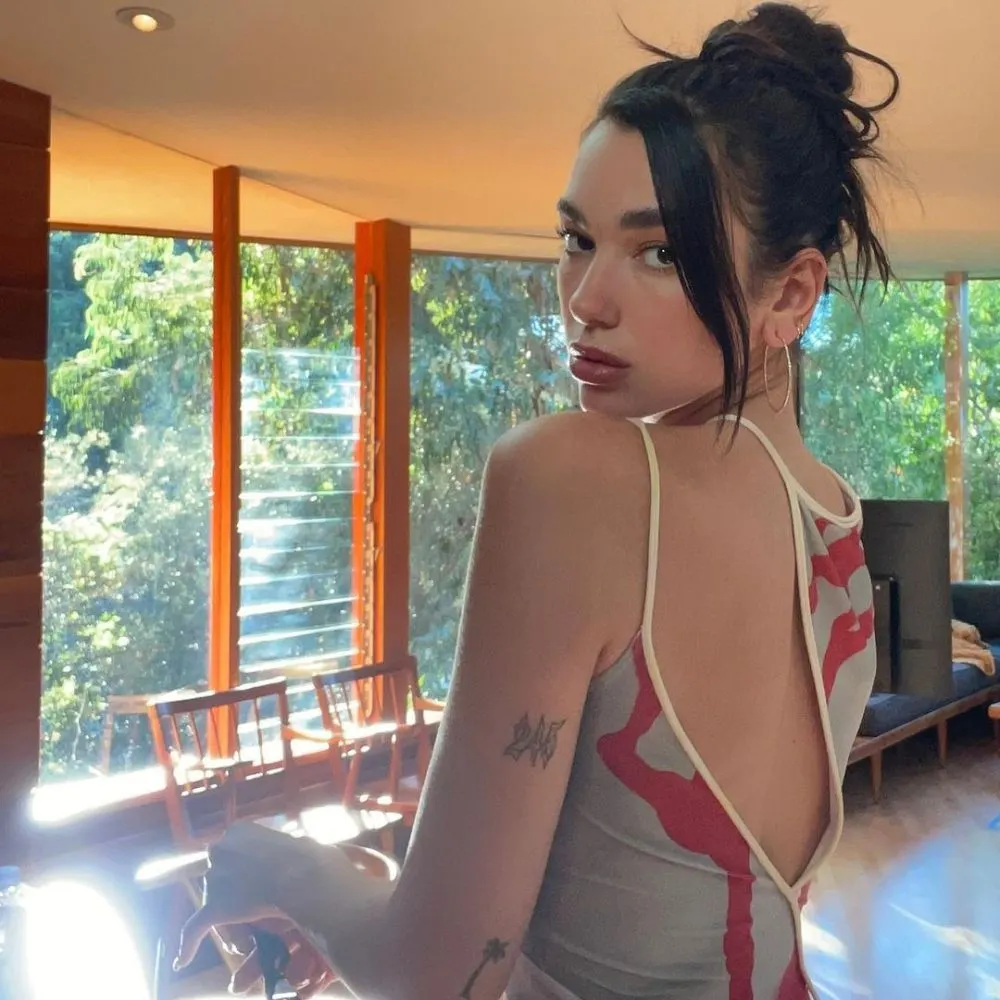 trị mụn diện áo hở lưng