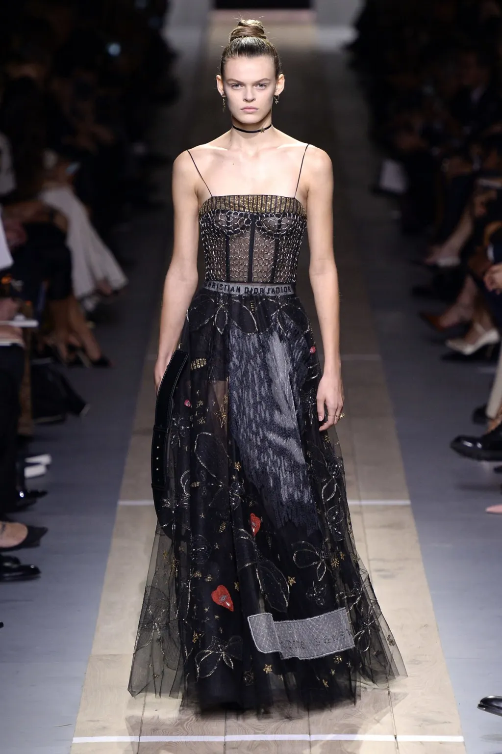 Thiết kế khép lại BST Của Dior