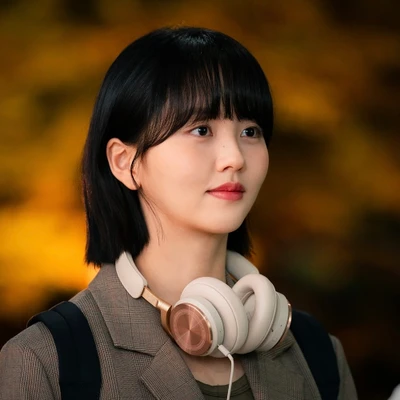 Kim So Hyun với làn da mịn màng trong tạo hình phim Good Boy.