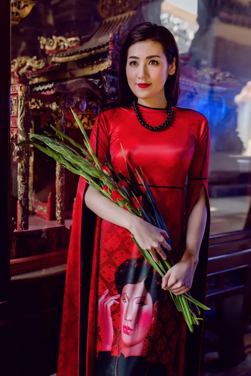 Áo dài của Adrian Anh Tuấn x Chinh - elle man 20