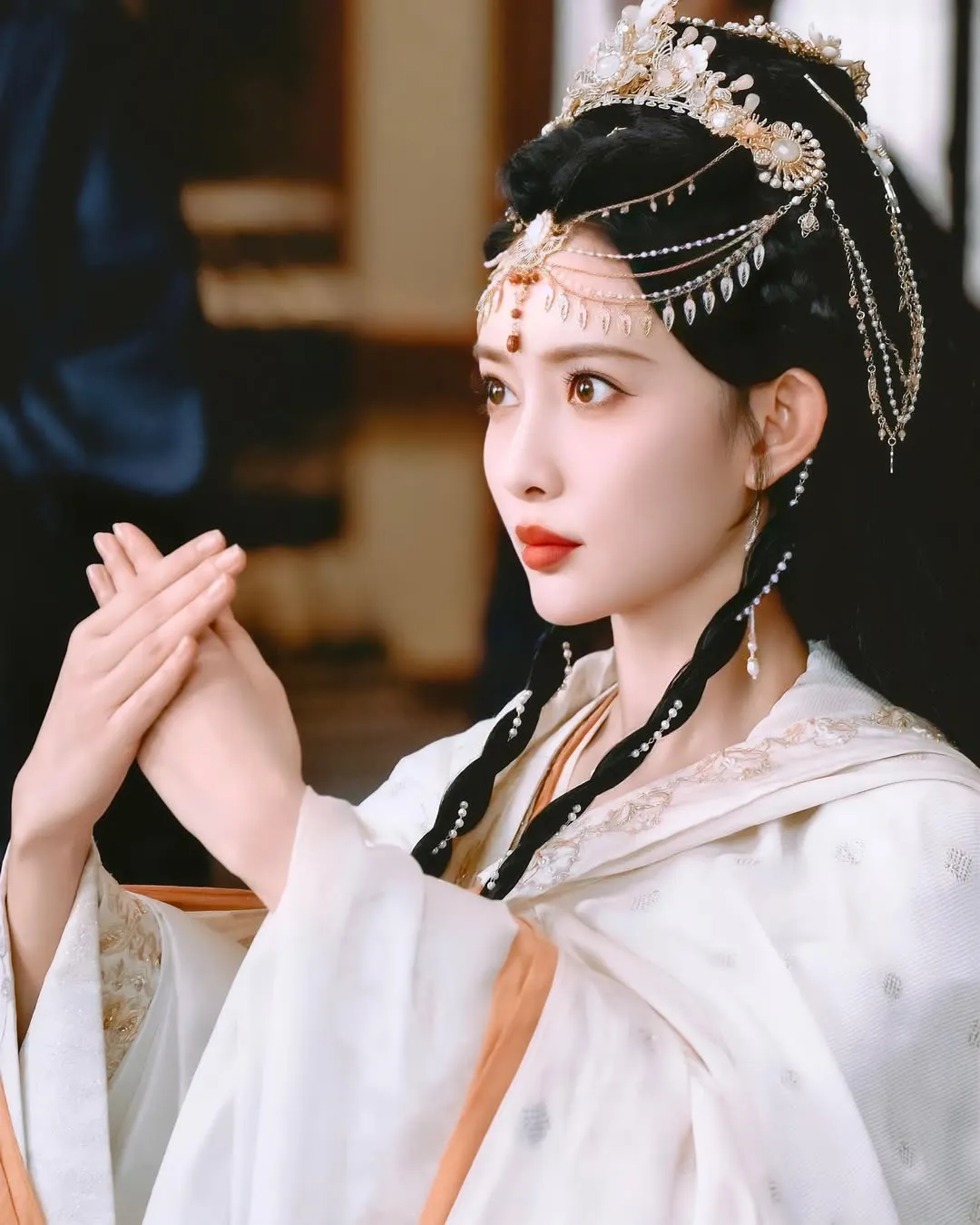 Thời trang Mạnh Tử Nghĩa trong "Đào Hoa ánh giang sơn"