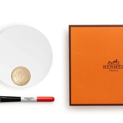 Trang điểm mắt Le Regard Hermes.