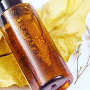 Top 10 sữa rửa mặt tốt nhất - ELLE Beauty Awards 2015