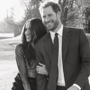 váy cưới của meghan markle