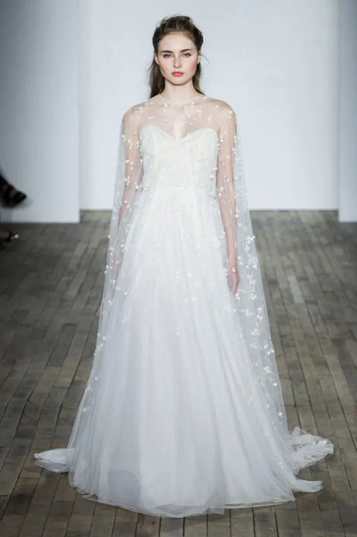 6 xu hướng đầm cưới hot nhất tại Tuần lễ thời trang cô dâu New York 2018. 6 xu hướng đầm cưới hot nhất tại Tuần lễ thời trang cô dâu New York 2018.