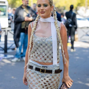 khăn choàng mỏng Street Style 2023