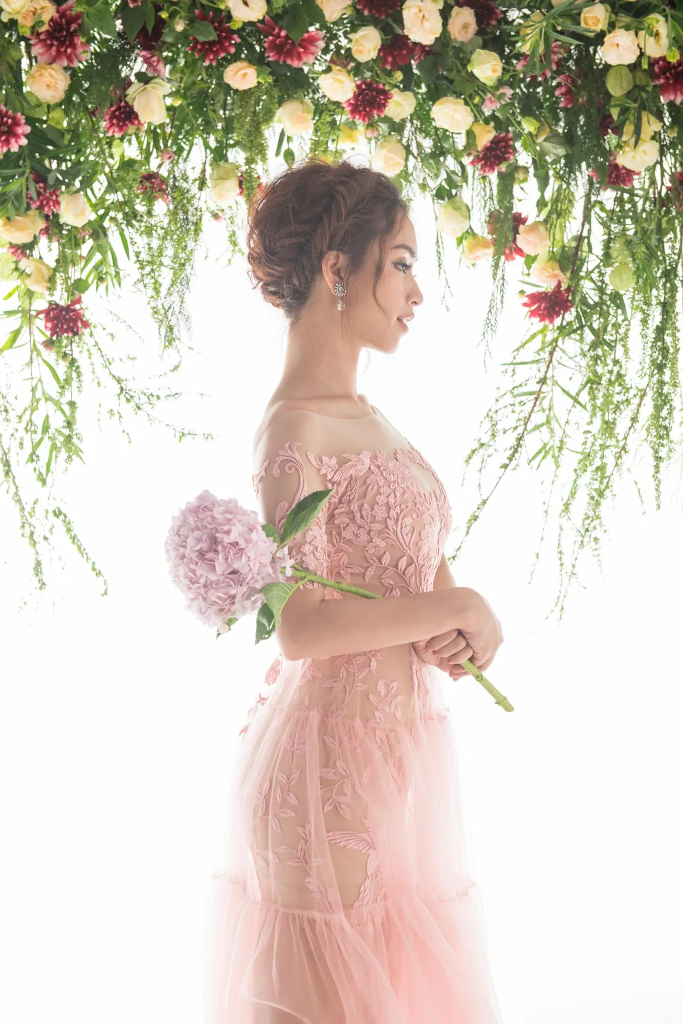 Ái Phương - sớm Xuân - elle việt nam