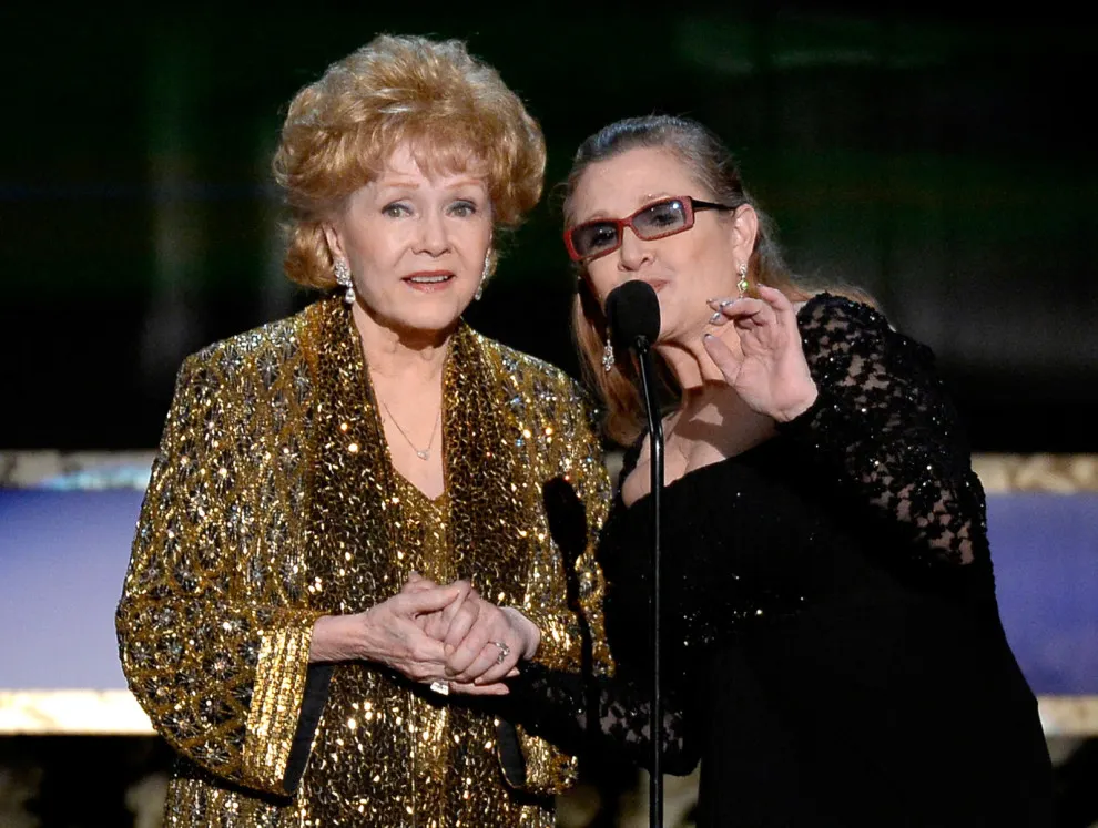 Hai mẹ con Debbie Reynolds và Carrie Fisher - 07