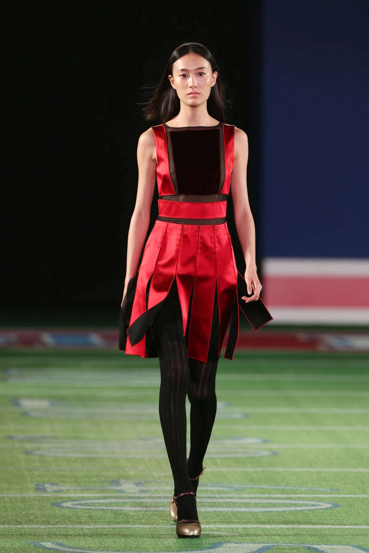 Shu Pei Qin trong BST Tommy Hilfiger Thu 2015
