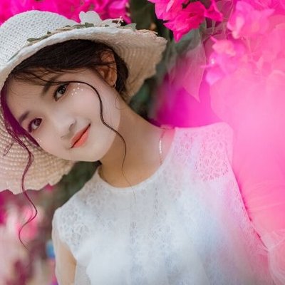 Da láng bóng và mịn màng nhờ vào cách làm trắng da mặt từ các nguyên liệu từ thiên nhiên.