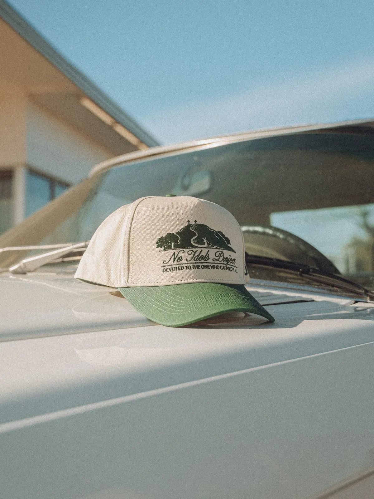 Mũ lưới trai nổi tiếng của thương hiệu No Idols.