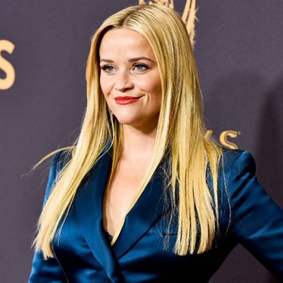 Trang phục thảm đỏ của Reese Witherspoon tại Emmy 2017 nói lên điều gì?