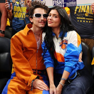thời trang Kylie Jenner và Timothée Chalamet