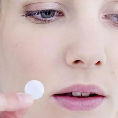 Miếng dán trị mụn - "thần may mắn" của đế chế K-beauty