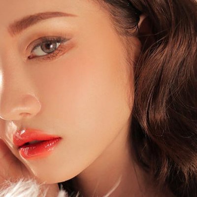 Cách trang điểm đẹp lung linh dự tiệc Tất Niên của công ty
