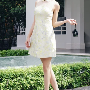 Vũ Ngọc Anh thanh lịch khi diện thiết kế của Lê Thanh Hòa