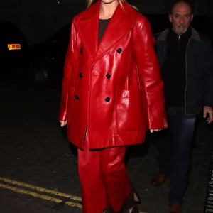 Maggot Robbie mặc thiết kế số 20 từ BST Thu Đông 2022 của Bottega Veneta