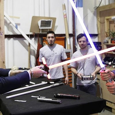 Bộ đôi Hoàng tử Harry và William chính thức xuất hiện trong bom tấn Star Wars: Jedi cuối cùng