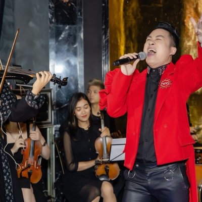 Hoàng Rob thăng hoa cùng divo Tùng Dương trong Private Concert