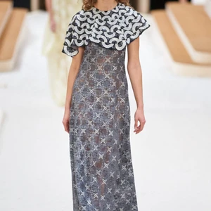 Chanel Couture Xuân Hè 2022 look 24