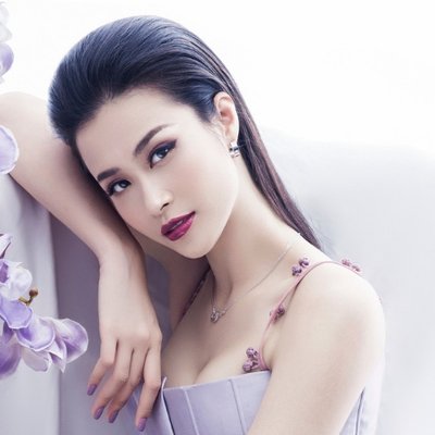 Nhìn lại những kiểu tóc đẹp của nàng ca sĩ đa tài trong làng nhạc Việt: Đông Nhi