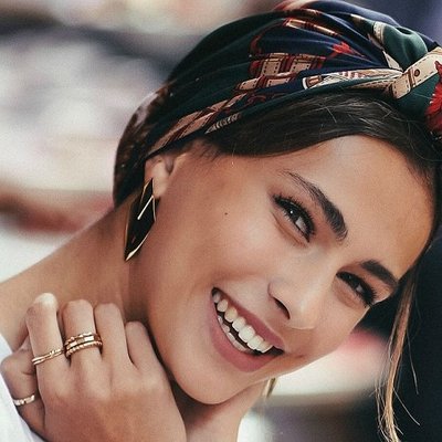 chăm sóc răng miệng - cô gái cười ft01
