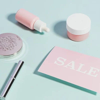 những mặt tối của mỹ phẩm mini với môi trường