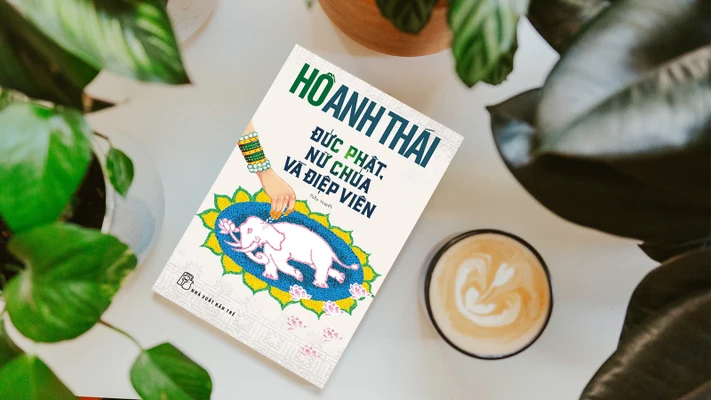 sách hay đức phật nữ chúa và điệp viên