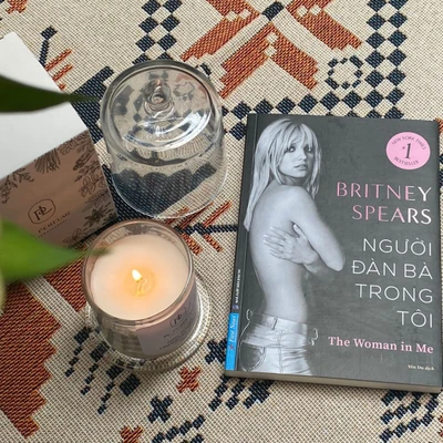 hồi ký người đàn bà trong tôi britney spears