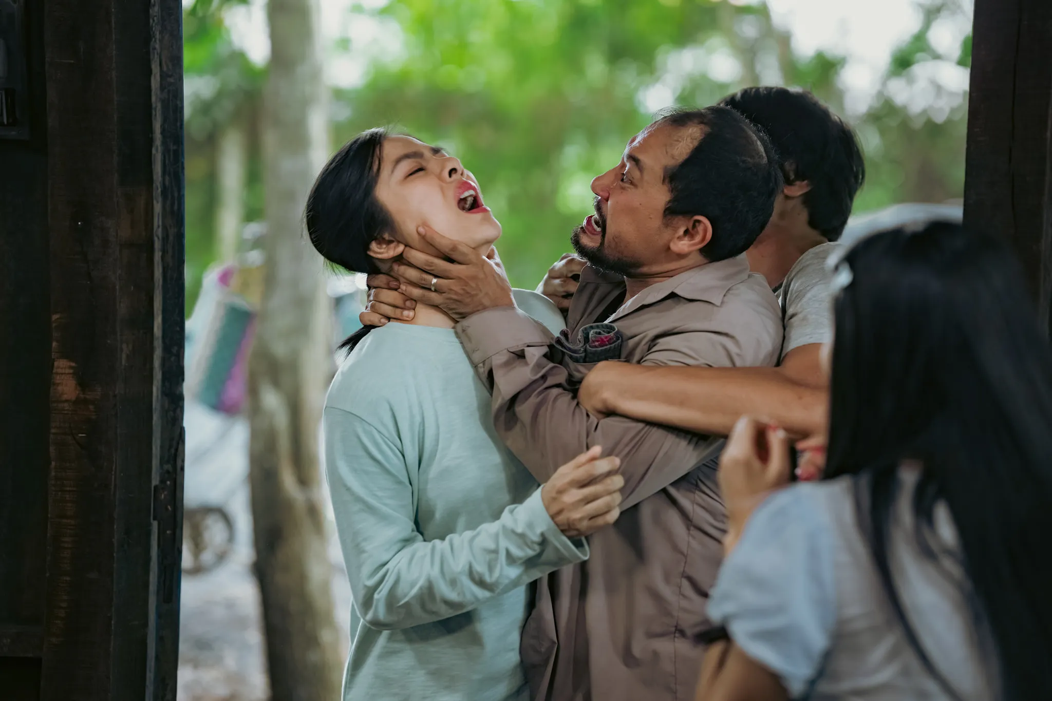 nhà ma xó huỳnh đông vân trang