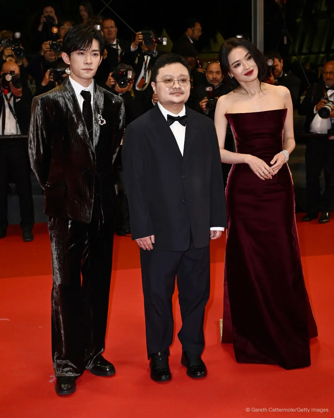Thư Kỳ ở thảm đỏ Cannes 2025
