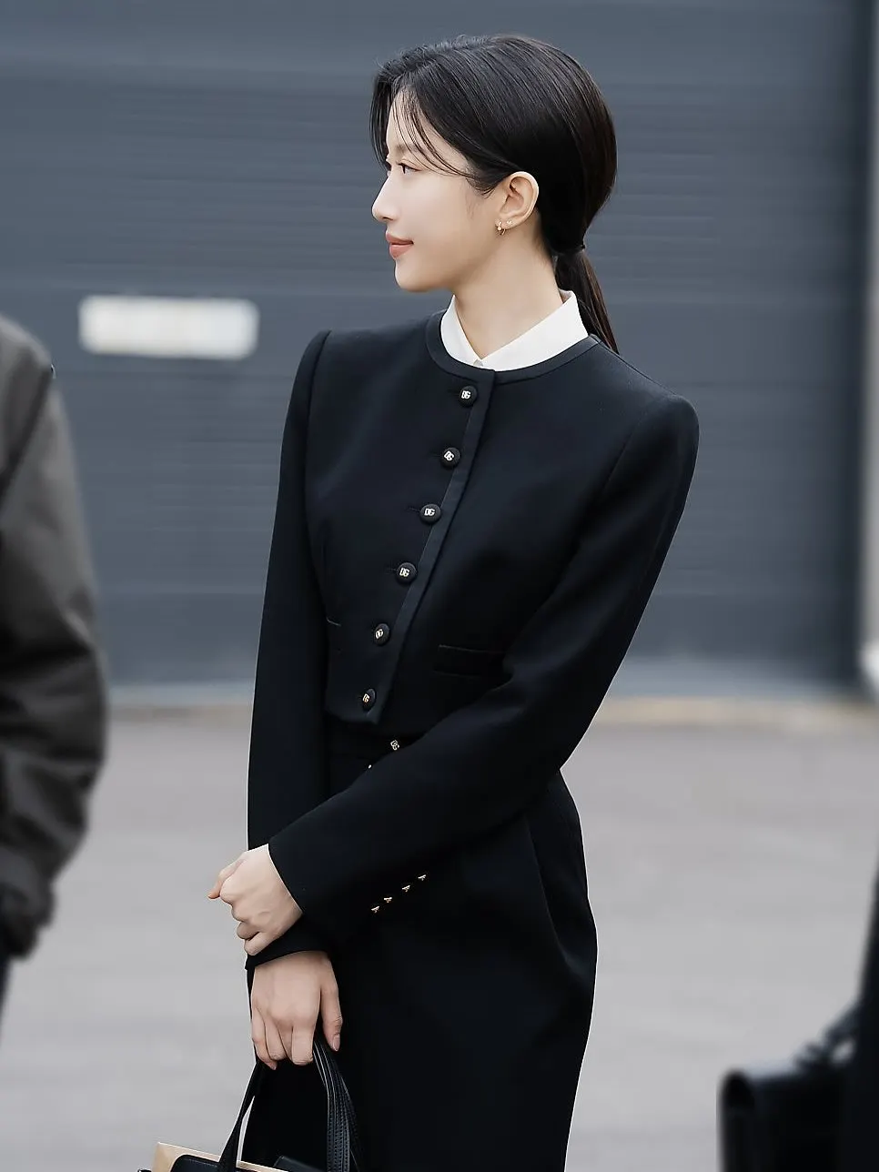 Phong thái chuyên nghiệp của Moon Ga Young trong Law and the City