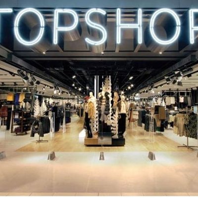 topshop đóng cửa tại anh và mỹ