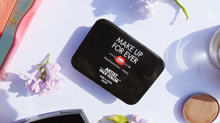 má hồng makeup forever artist