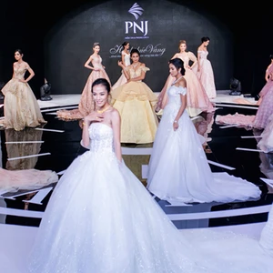 PNJ & BST trang sức cưới Hạnh Phúc Vàng 2017 tại Marry Wedding Day