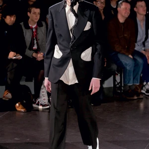 ellevn comme des garcon