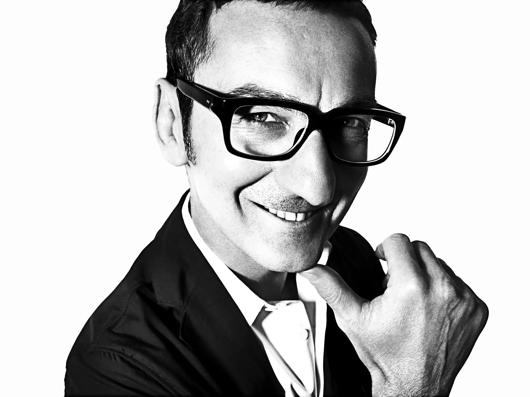 Giám đốc sáng tạo Bruno Frisoni rời khỏi thương hiệu Roger Vivier sau 16 năm gắn bó