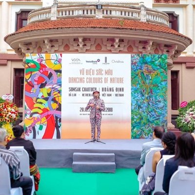 Vũ điệu sắc màu 5
