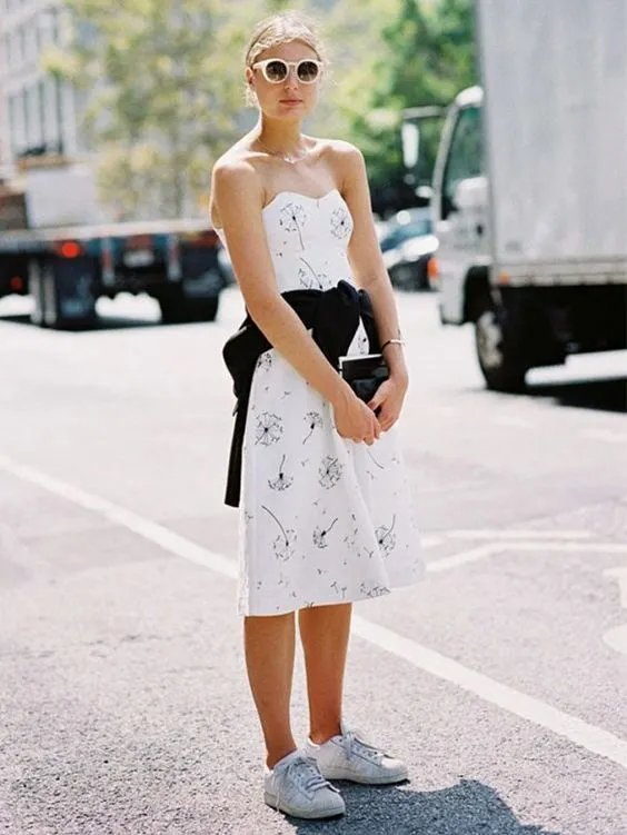 ELLE Style Calendar: Bí ẩn nữ tính