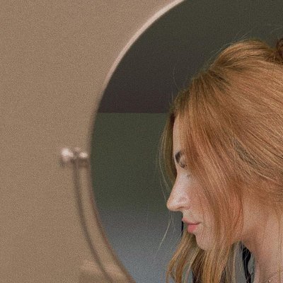 xu hướng kẹp tóc càng cua mùa Hè