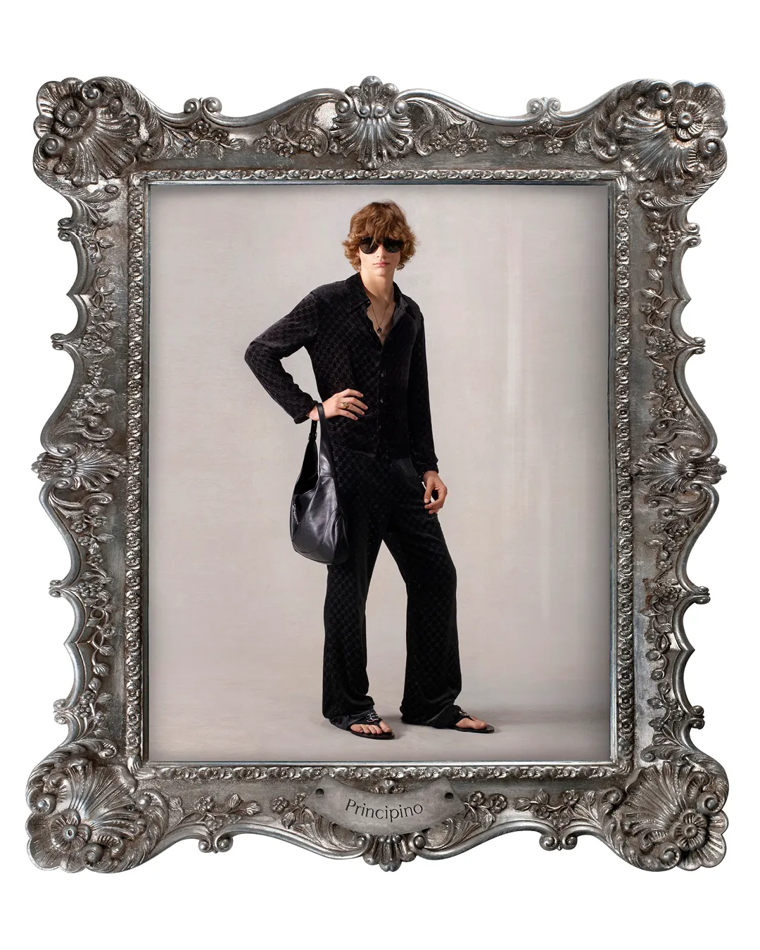 sơ mi đen bộ sưu tập Gucci La Famiglia