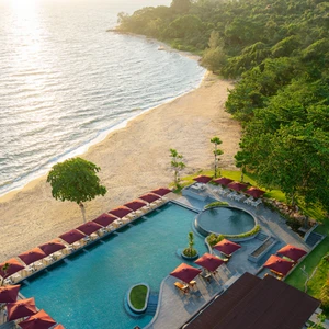 Nghỉ dưỡng đẳng cấp với top các khách sạn, resort đẹp khắp Châu Á