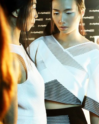 Live 8-00pm 30-9-2016 Elle Fashion Journey 2016